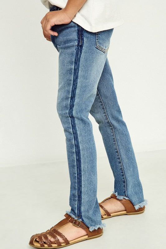 Stone Washed Frayed Ankle Jeans